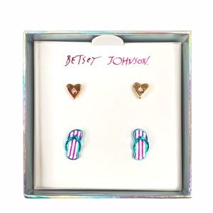 Betsey Johnson Flip Flops & Heart Earrings,White